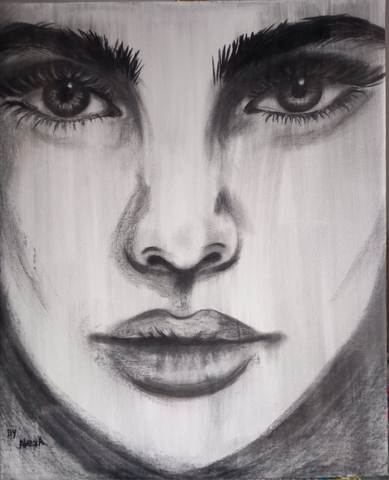 "Sweet eyes" - charcoal on canvas 71x87cm. Alexa visual Artist